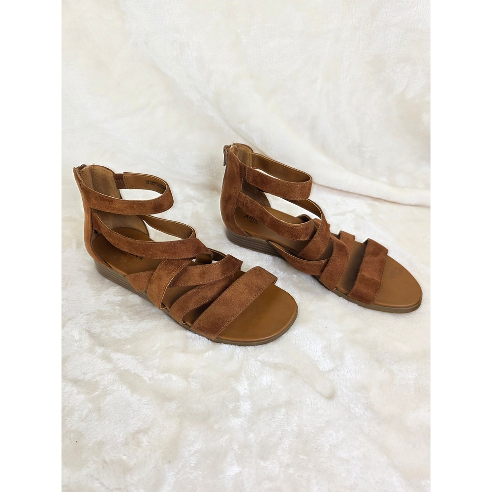 Arizona Brown Suede Gladiator Sandals Women's‎ Size 9.5 Zipper Closure